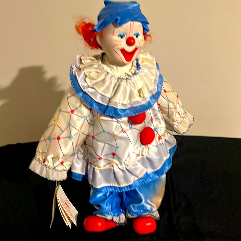Laughing clown